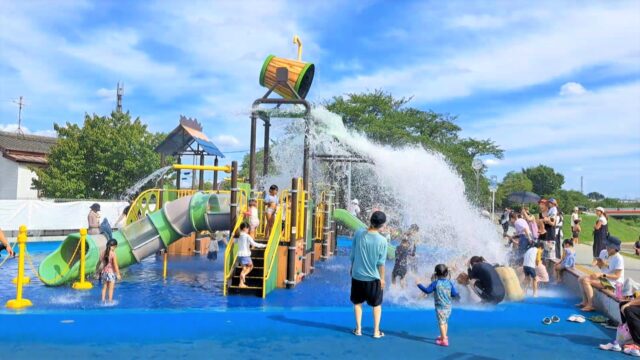 いろは親水公園 ウォーターパークの様子